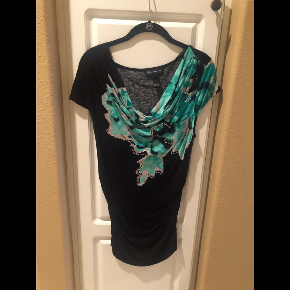 Flattering fitted tunic